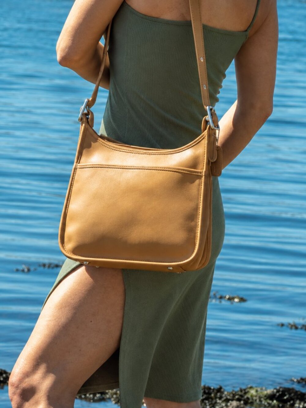 Vintage Coach Camel Tan, Legacy Zip, USA